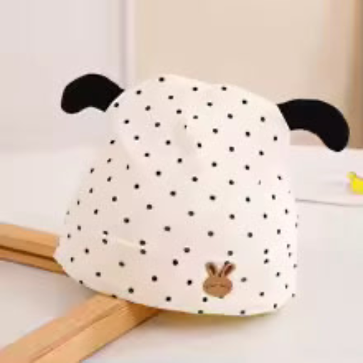 Bonnet bébé à pois noirs