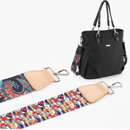 Les sangles aux couleurs bohémiennes sur sac noir