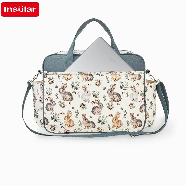 Pochette dans le dos du sac pour le iPad