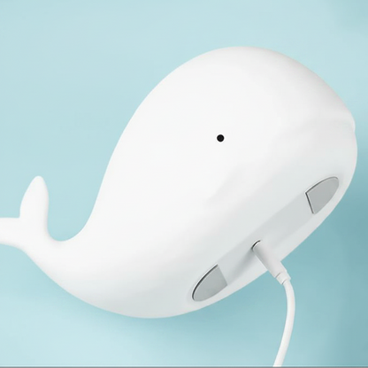 Veilleuse baleine avec la prise en dessous pour charger